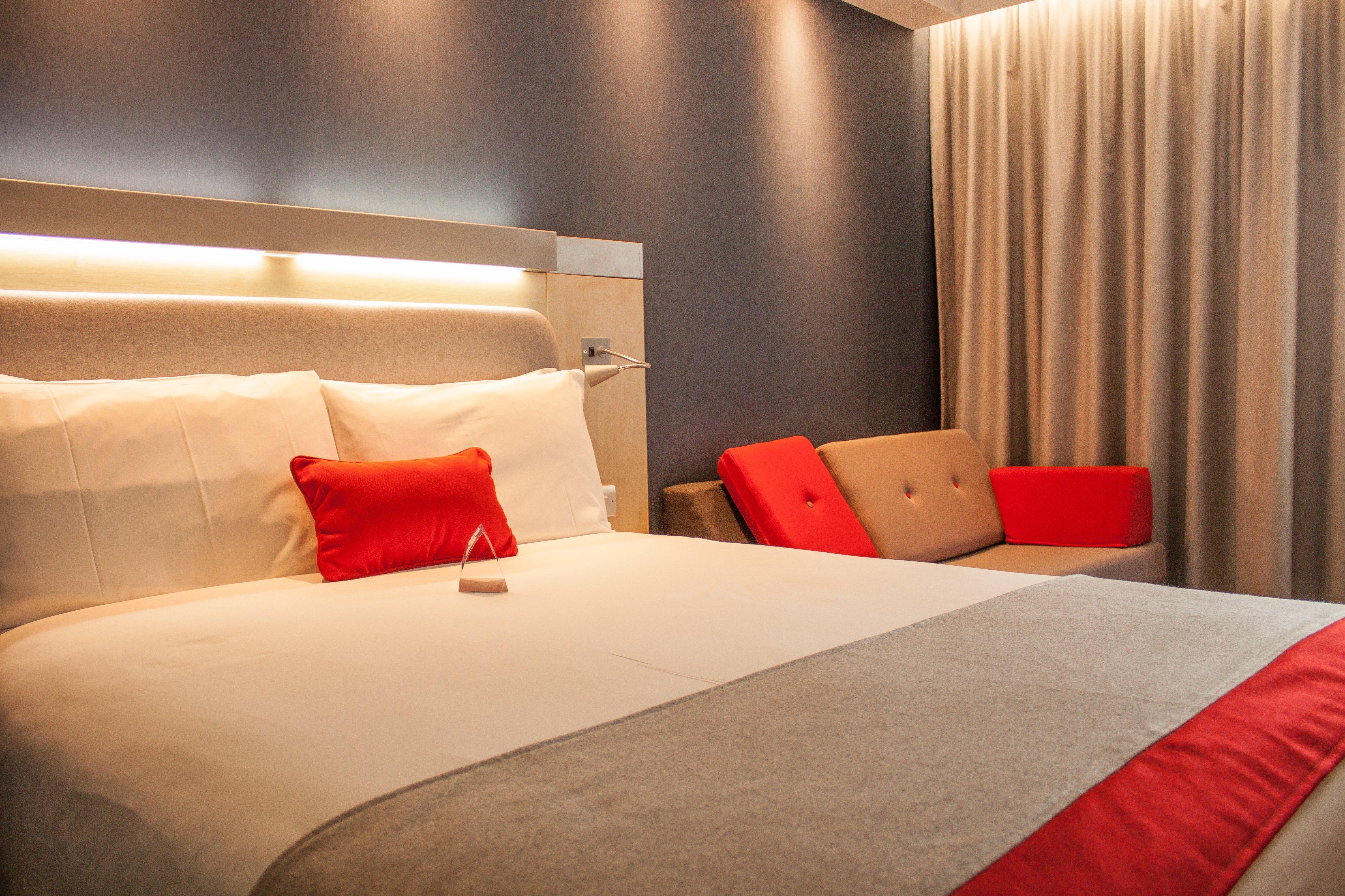 Holiday Inn Express Slough Ngoại thất bức ảnh